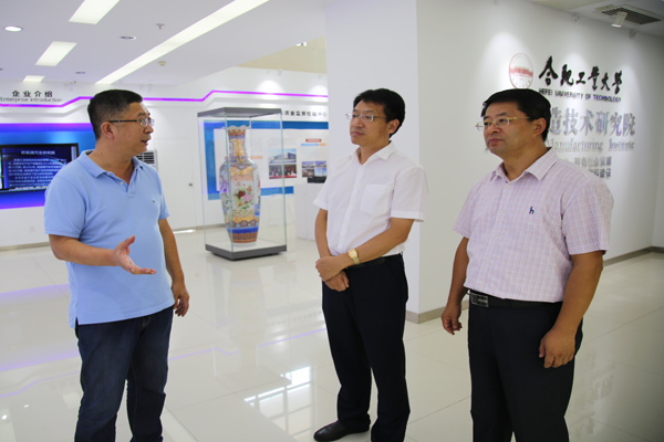 20180829094322256590.jpg 赵兵让1.jpg