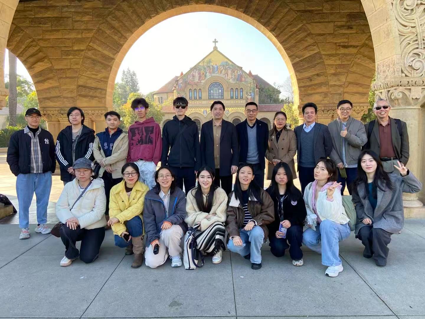 《设计创新》课程师生代表团访问斯坦福大学 《设计创新》课程师生代表团访问斯坦福大学