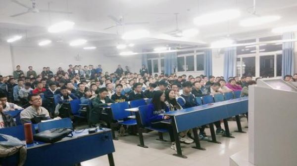20191119110751748688.jpg 第十二届“春蕾计划”募捐活动4.jpg