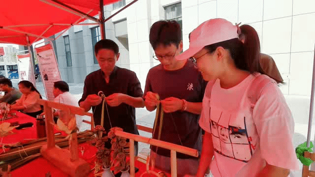 20190913103225809890.gif 00301013877_cbf91656.gif