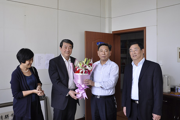 20170428163926885802.jpg 20170428154234109423杨善林.jpg