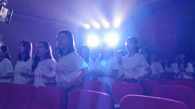 20190913105609841995.gif 00301013888_3db503cd.gif