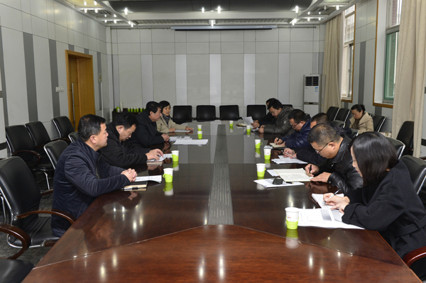 20170112150507158765.jpg 扶贫领导小组会议.jpg