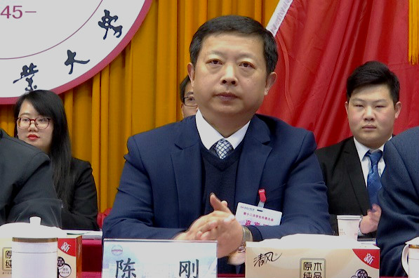 20171219092031417498.jpg 校党委副书记陈刚出席开幕会_meitu_1.jpg