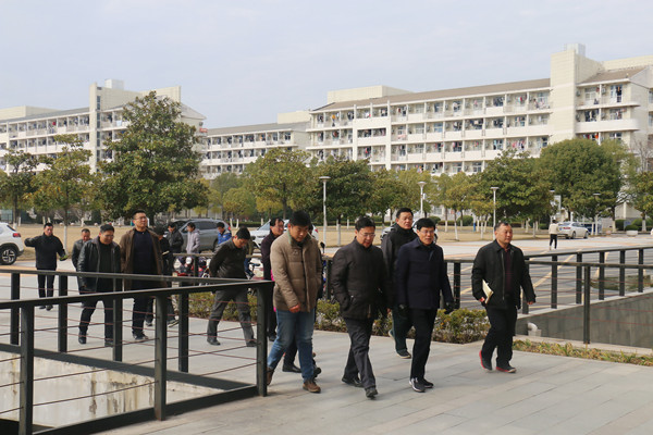 20190102150642730686.jpg 检查组一行开展翡翠湖校区安全检查.jpg