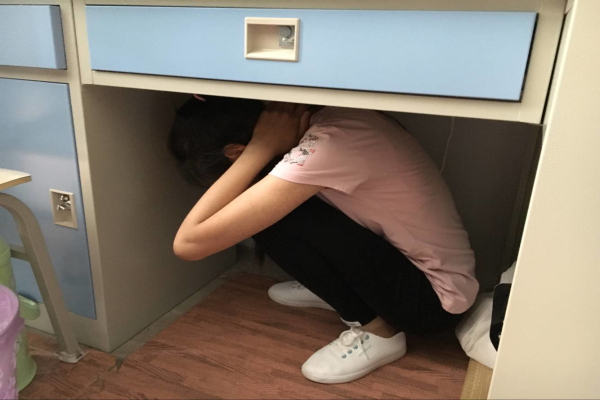 室内避震.jpg
