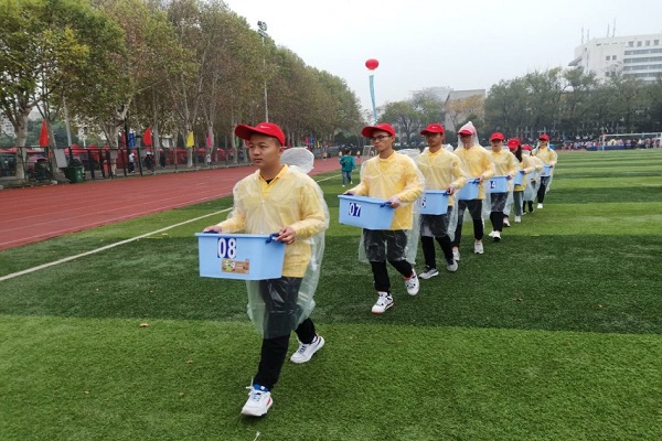 20191029100419827733.jpeg 化学与化工学院圆满完成2019年校田径运动会志愿服务工作02.jpeg