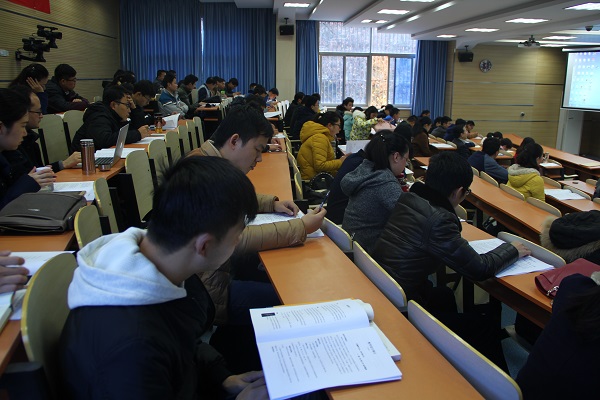20161202113132703898.jpg news1.jpg