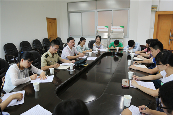 20160701180942160871.jpg 座谈会1.jpg