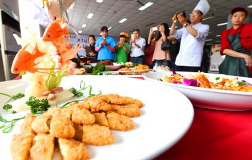 20160428175356248121.png 安徽商报-美食节.png