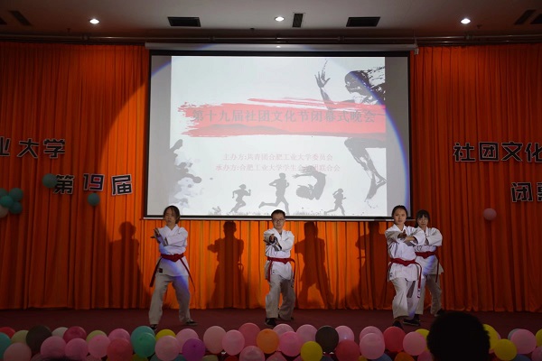 C7A30D820B6139F69800915D5EB28C23.png