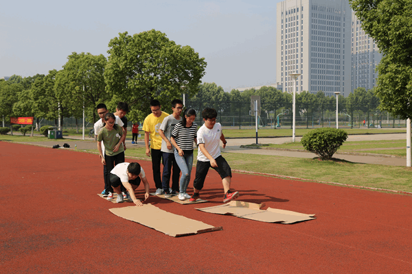 20170522151716969396.gif 3.gif
