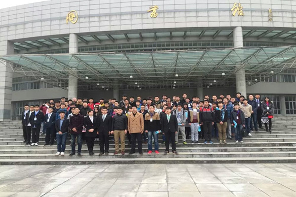 20151214162959676741.jpg 12月13日社团研讨会报告会2_副本.jpg