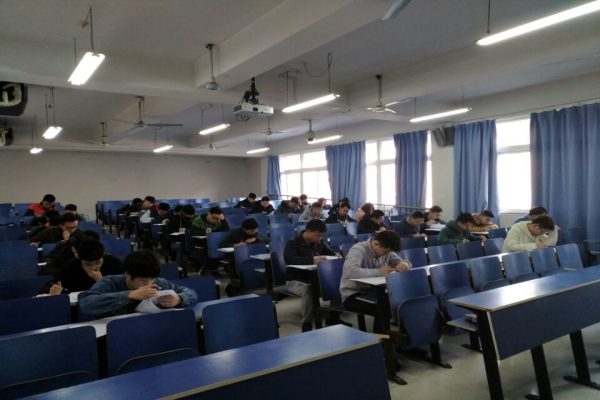 20180321111529140434.jpg 安全考试.jpg