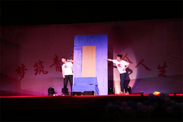 20151026173850464864.jpg