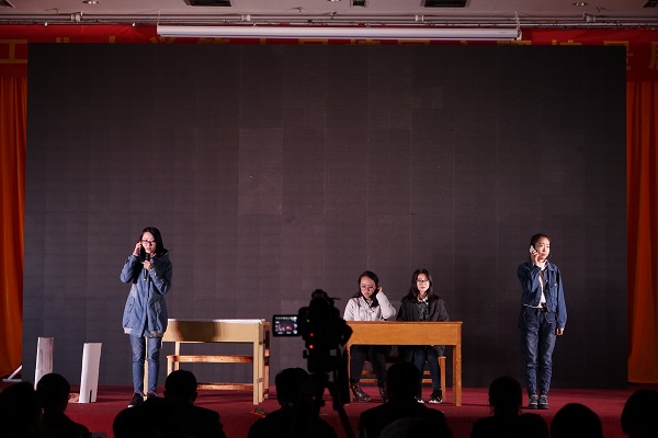 20171206084133297170.jpg (09)经济学院——《心的方向》.JPG