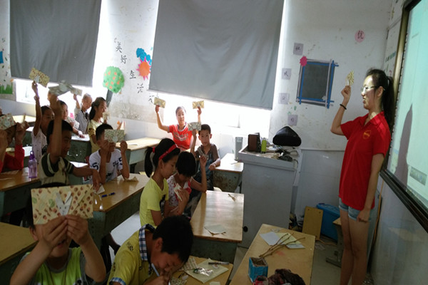 20160704170039773501.jpg 志愿服务.jpg