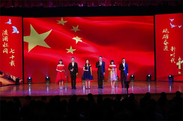 20190929182103261558.jpg 朗诵《中国梦》.JPG