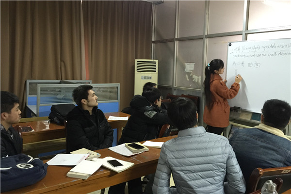 20160104150606458401.jpg 数学学院开展“数业专攻”学习帮扶活动 (6)_副本.jpg