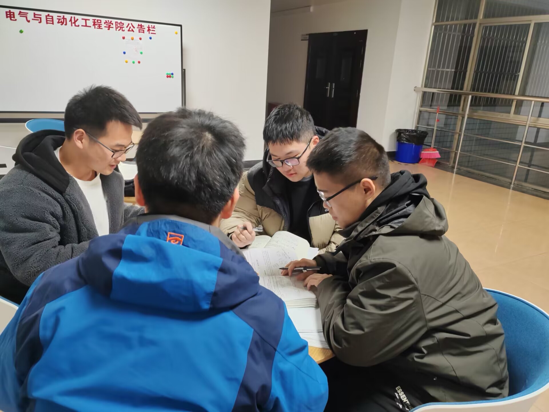 电气学院开展“结伴同行，笃学不怠”学习互助活动-合肥工业大学新闻网