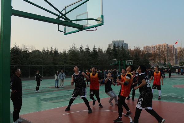 20191209144201141968.jpg 篮球赛11.jpg