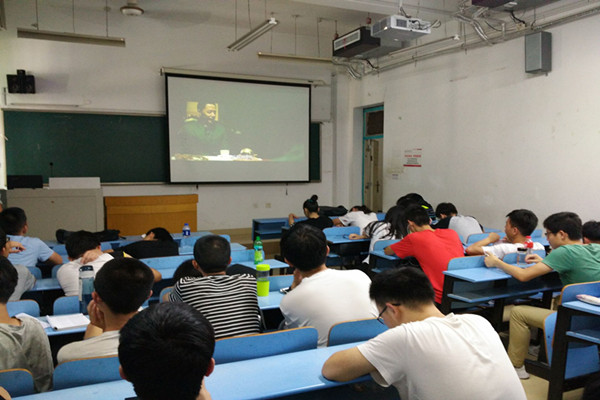 20160704102240648846.jpg 红色电影展.jpg